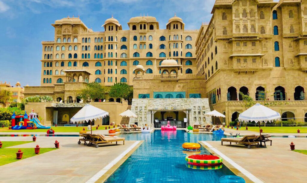 luxury family resort in jaipur
