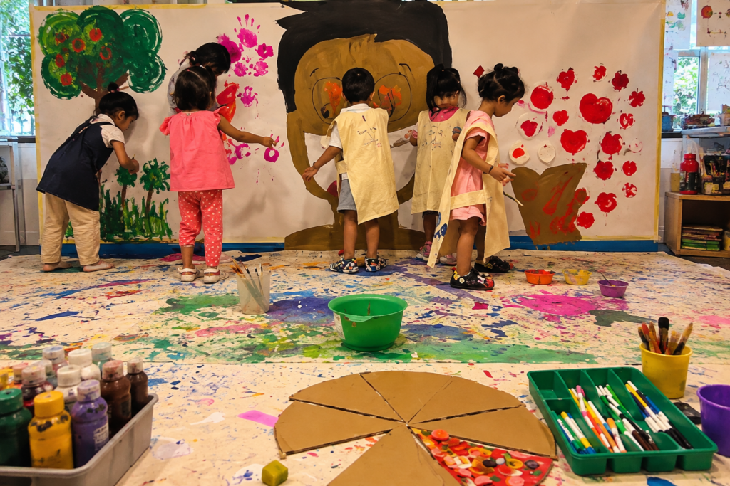 Children attending art classes in Mumbai