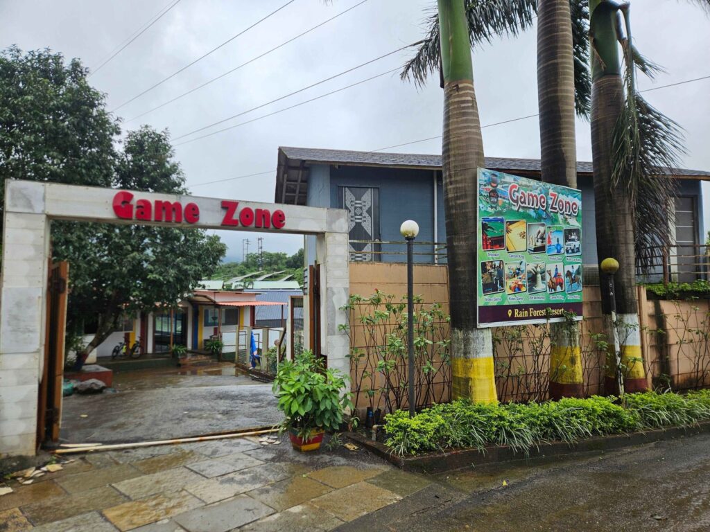 resorts in Igatpuri with indoor games