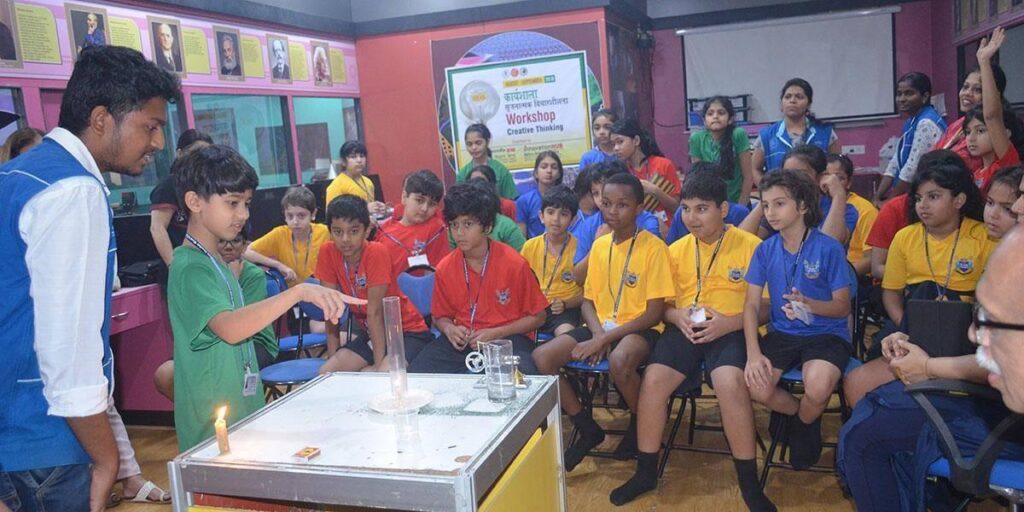 Educational science workshop for kids in Mumbai