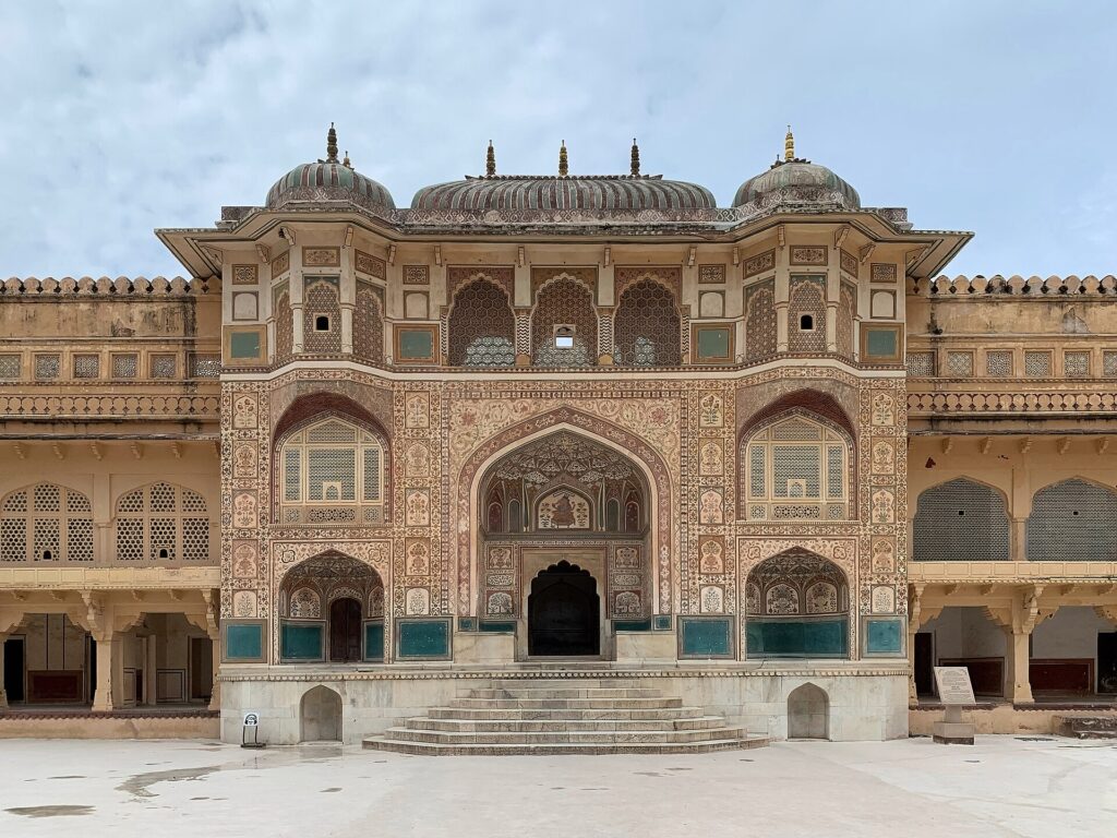 Families exploring Amer Fort on a Jaipur trip with kids