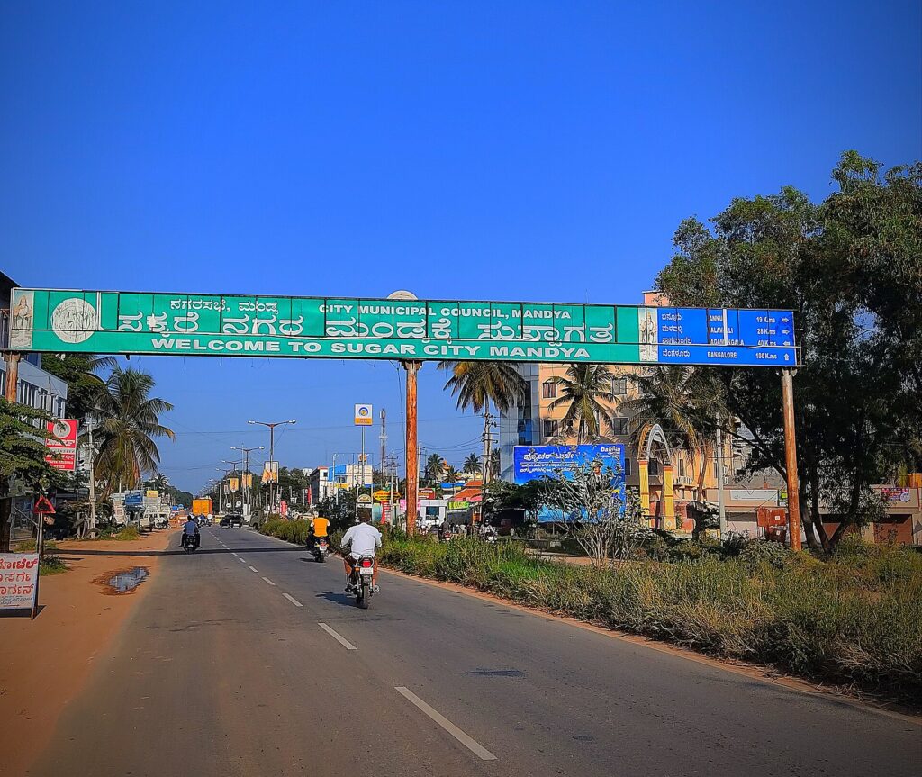 NH 275 near Mandya. Photo by NinadMysuru